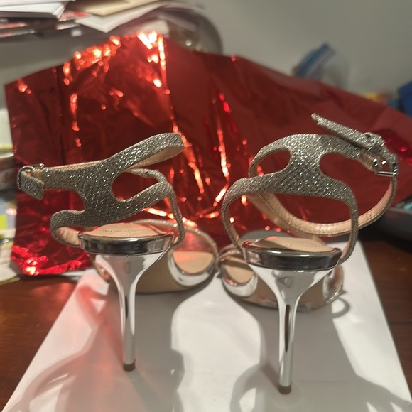 Aldo Elelawiel-81 High Heel 3”, Shiny Silver, Metallic Silver Heel,NWT. Size 6.5 - Picture 3 of 7